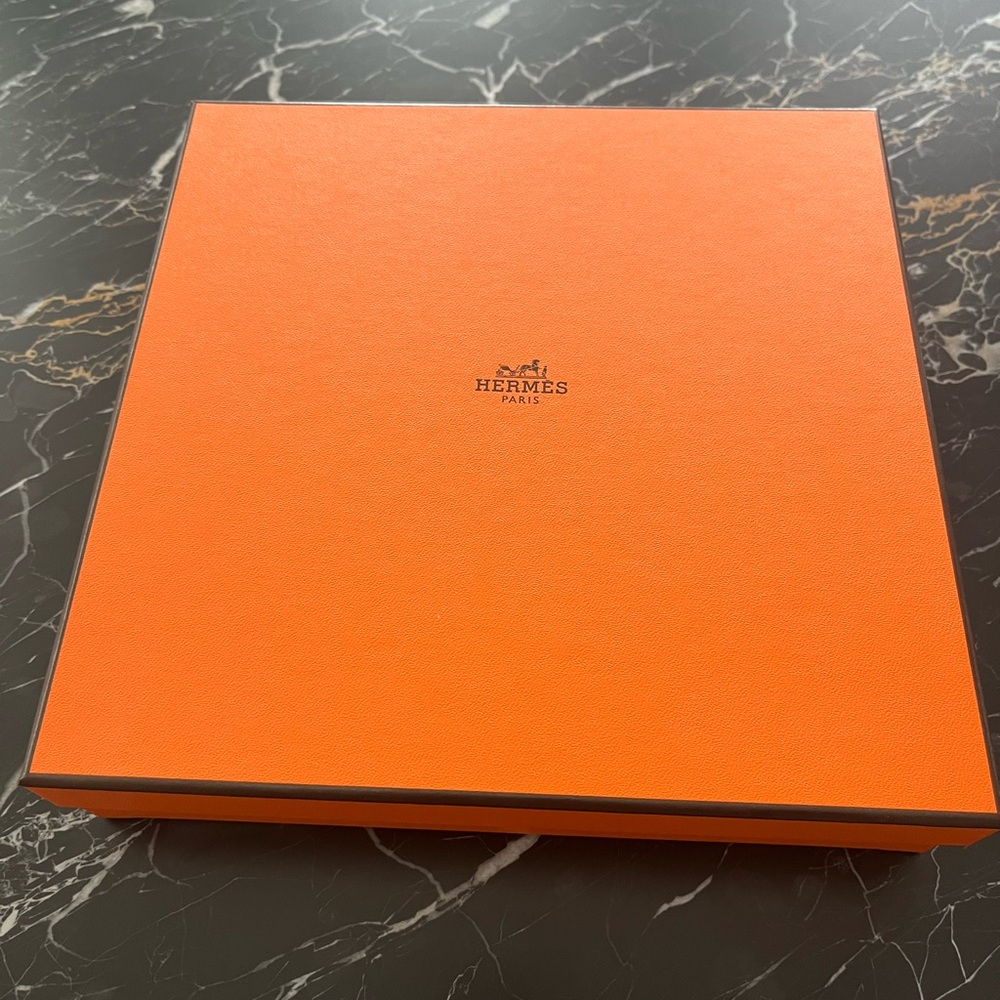 Hermès Orange Box w/ padding